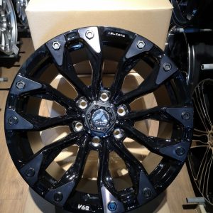 NEW 18" RIMS 4x4 RAXER V62